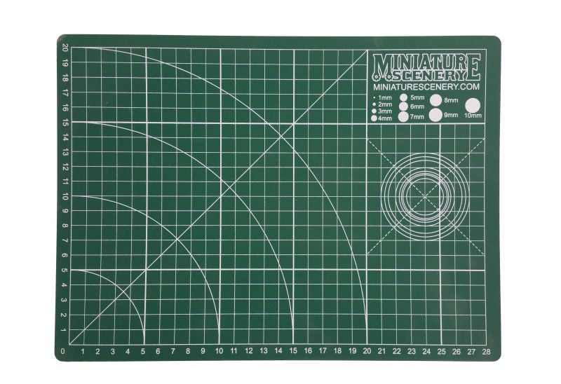 Miniature Scenery: Hobby Cutting Mat Green