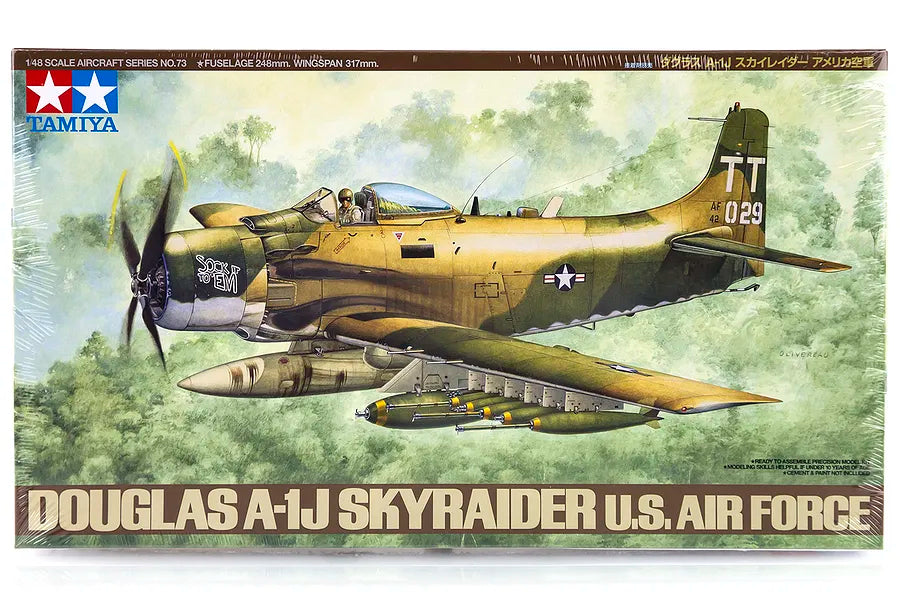 Tamiya: 1/48 Douglas A-1J Skyraider US Air Force 61073