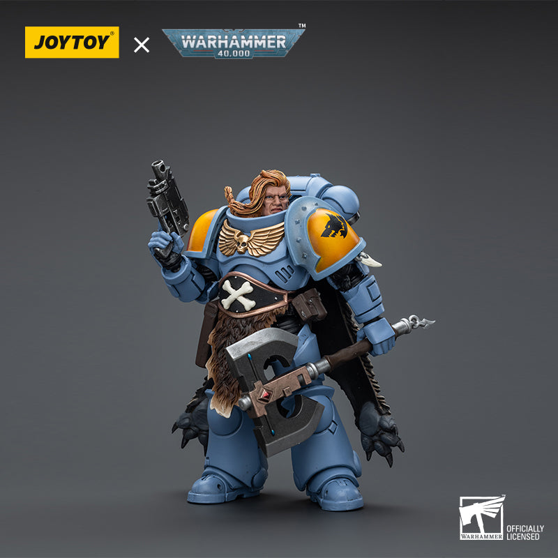 JoyToy: Warhammer 40k Space Wolves Claw Pack Pack Leader Logan Ghostwolf