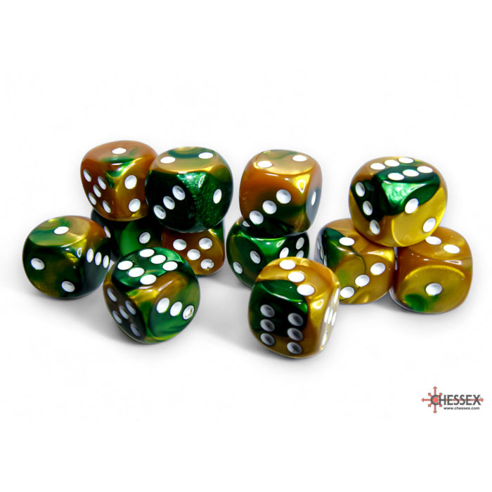 Chessex: Gemini 16mm D6 Gold-Green/White (x12)