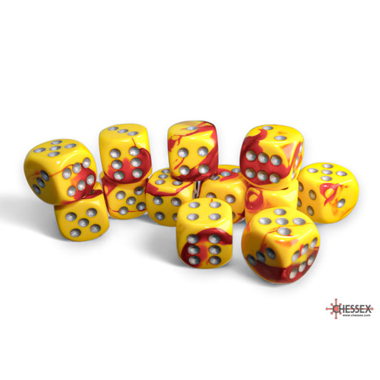 Chessex: Gemini 16mm D6 Red-Yellow/Silver (x12)