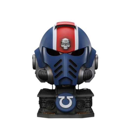 JoyToy: Warhammer 40k Ultramarines 1/1 Lieutenant Titus' MKX Helmet & Display Stand