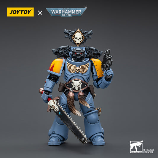 JoyToy: Warhammer 40k Space Wolves Claw Pack Brother Torrvald