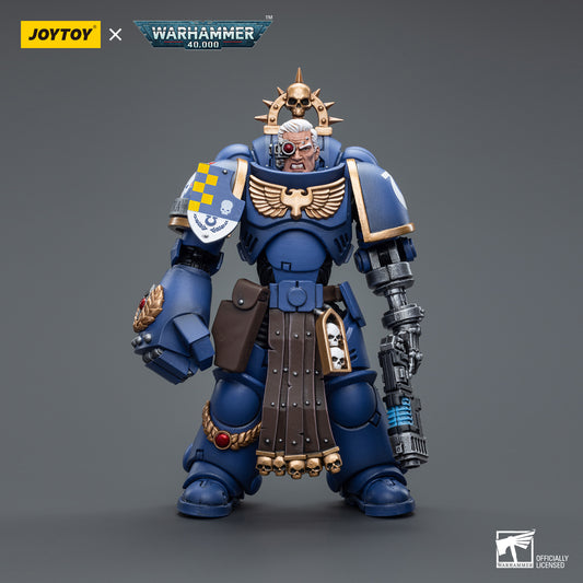 JoyToy: Warhammer 40k Ultramarines Lieutenant with Power Fist