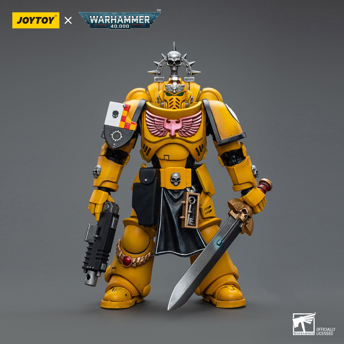 JoyToy: Warhammer 40k Imperial Fists Lieutenant with Power Sword