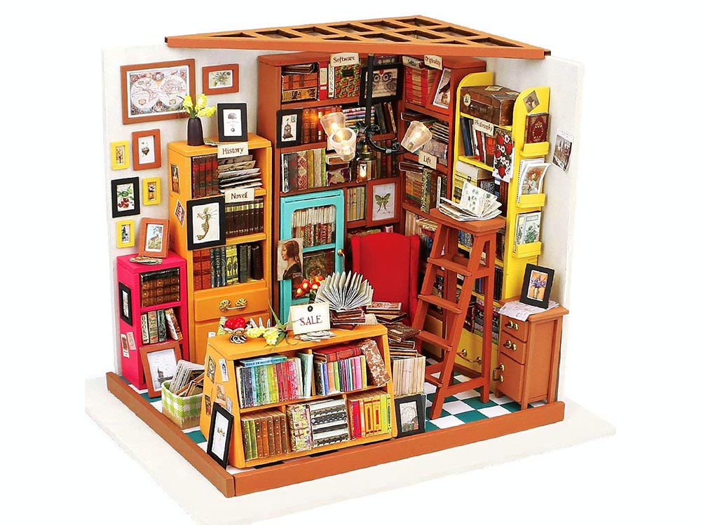 Robotime: Rolife Sam's Study